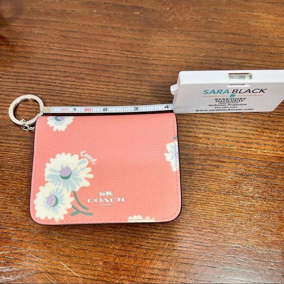COACH snap closure mini wallet in Bubblegum Pink and daisy print! NWT - Picture 3 of 5